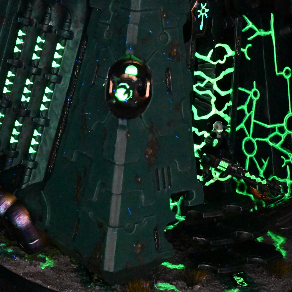 Monolith unter UV-Licht